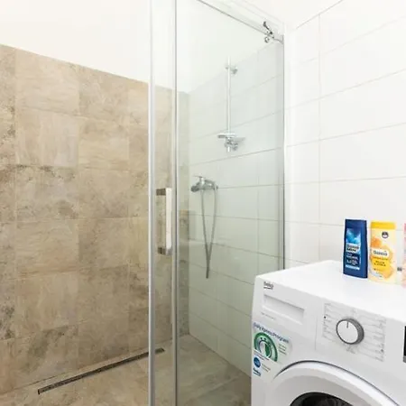 Big And Beautiful - S9 Apartament Praga